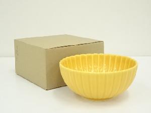 黄交趾菊形鉢